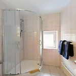 Zur Muehle Otel 2*
